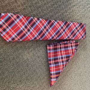 Red plaid Izod tie and pocket square